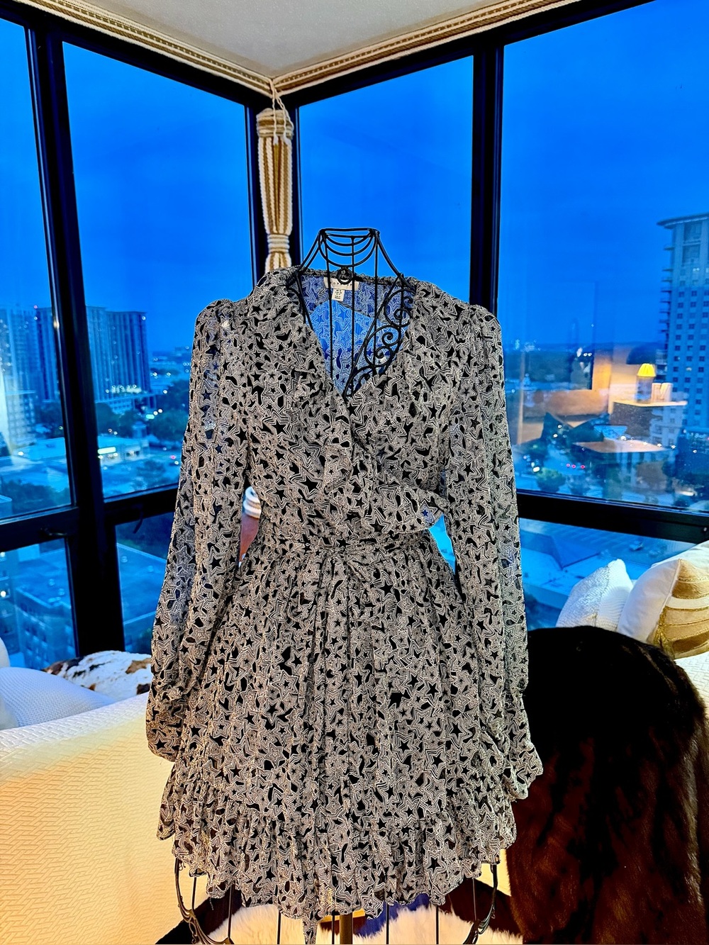 Topshop Black and White Star-Print Long Sleeve Wrap Dress